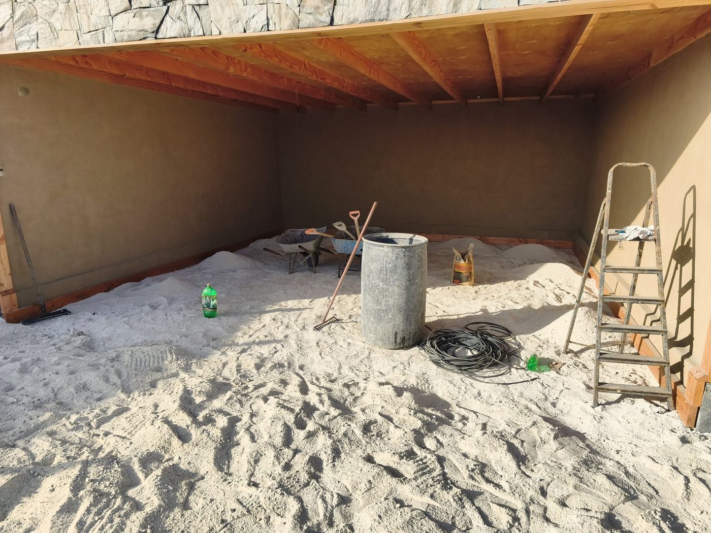 Casa Piedra Puerta Madera